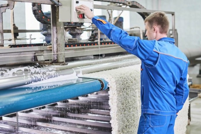Основные преимущества использования ковромоечной машины